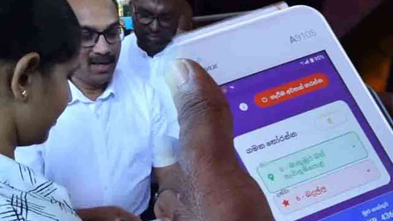 வங்கி அட்டை மூலம் பேருந்து கட்டணம் செலுத்தும் சேவை ஆரம்பம்