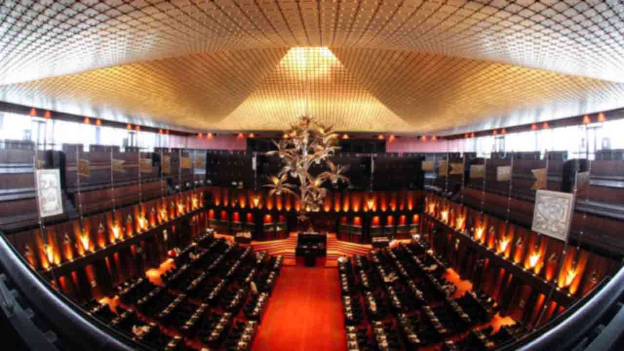 இன்றைய பாராளுமன்ற நடவடிக்கைகள் ஆரம்பம்