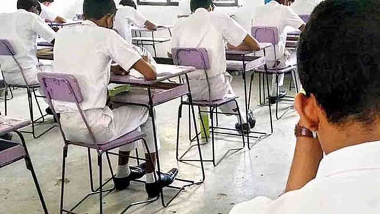 க.பொ.த. உயர்தரப் பரீட்சை இன்று மற்றும் நாளை ஒத்திவைப்பு