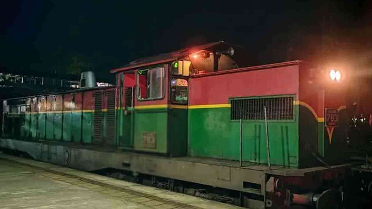 கொழும்பு - பதுளை இரவு நேர தபால் ரயில் சேவைகள் இரத்து