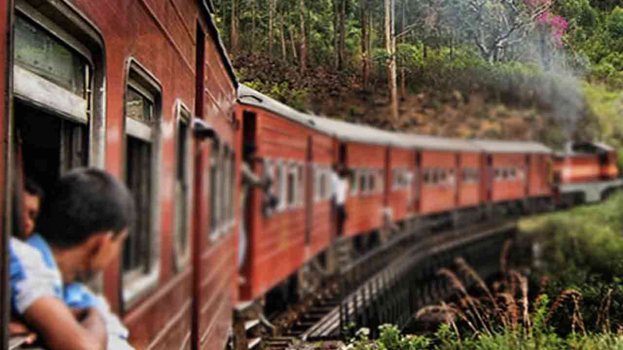 மலையக ரயில் சேவைகள் ரம்புக்கனை வரை மட்டு