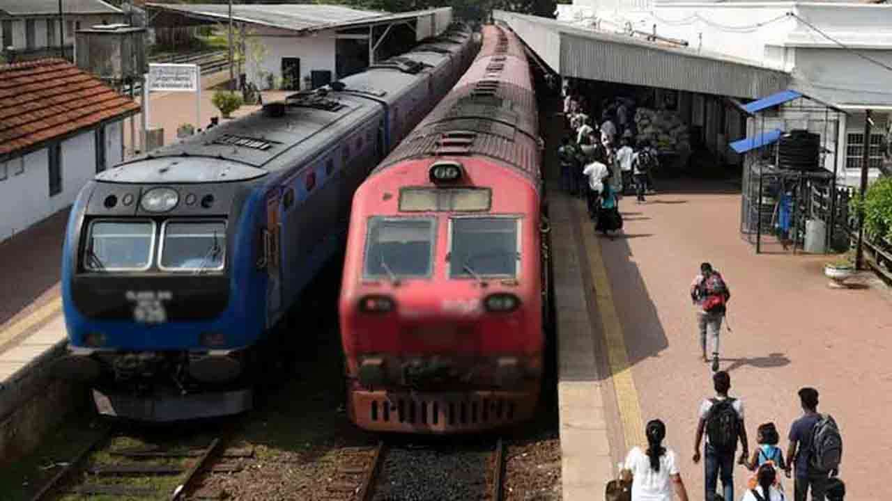 அலுவலக ரயில் சேவை குறித்து வௌியான அறிவிப்பு