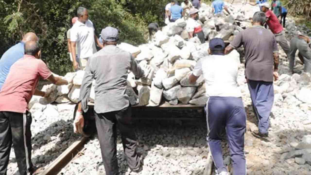 கொழும்பு - புத்தளம் ரயில் பாதையின் சீரமைப்புப் பணிகள் துரிதம்