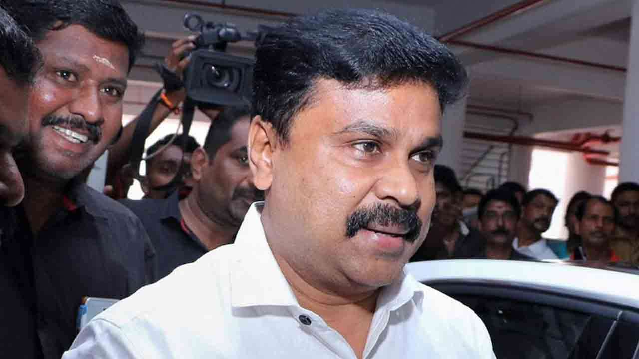 பாலியல் வன்கொடுமை வழக்கிலிருந்து நடிகர் திலீப் விடுதலை