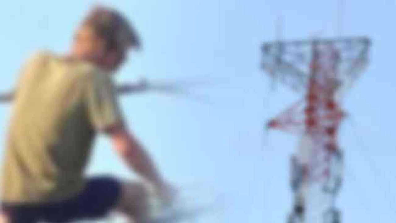 ரம்புக்கனையில் தொலைபேசிக் கோபுர கேபிள் திருட்டு: ஒருவர் கைது!