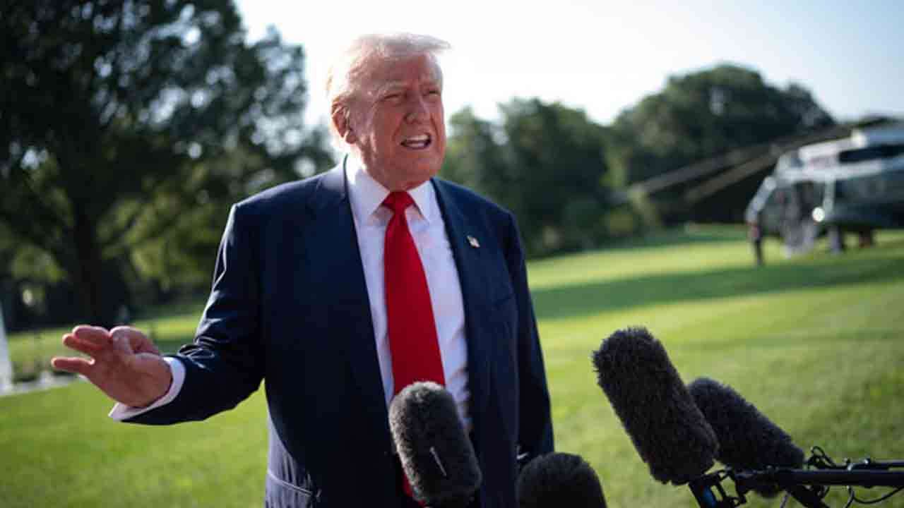 அமெரிக்க 'கிரீன் கார்ட்' திட்டம் இடைநிறுத்தம்