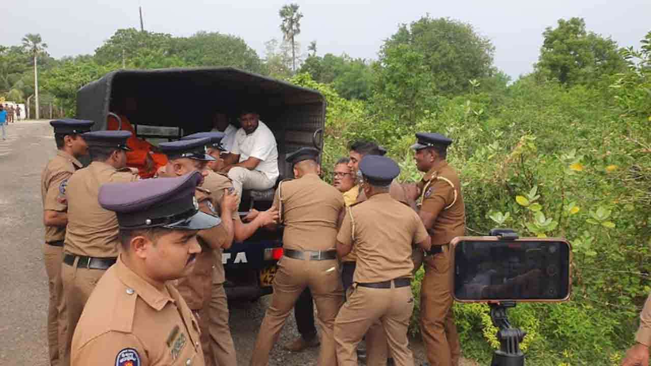 தையிட்டியில் பதற்றம்: வேலன் சுவாமிகள் உள்ளிட்டோர் கைது