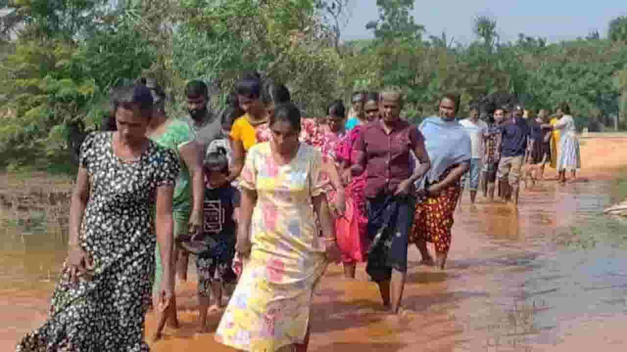 கிராம சேவையாளருக்கு எதிராக கவனயீர்ப்பு நடவடிக்கை!