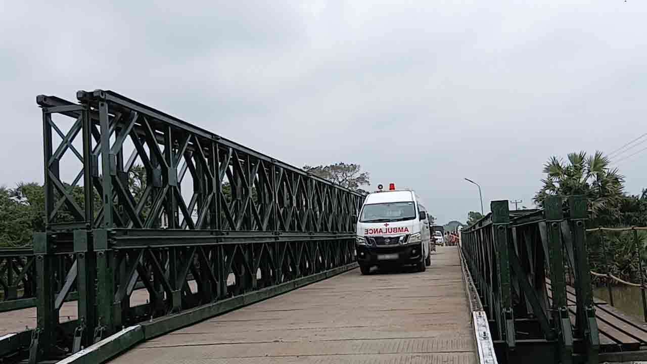 'டித்வா' அனர்த்தத்தில் உடைந்த பாலம் புனரமைப்பு!