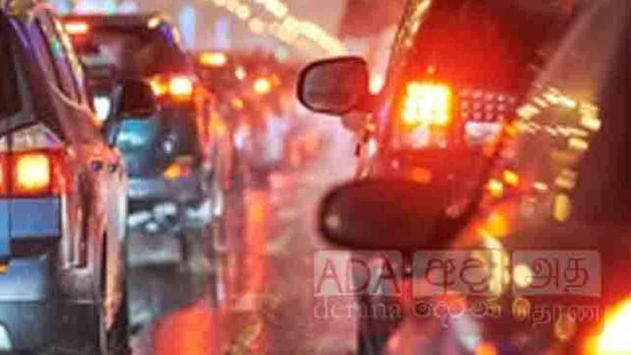 கட்டுநாயக்க அதிவேக வீதியில் கடும் வாகன நெரிசல்