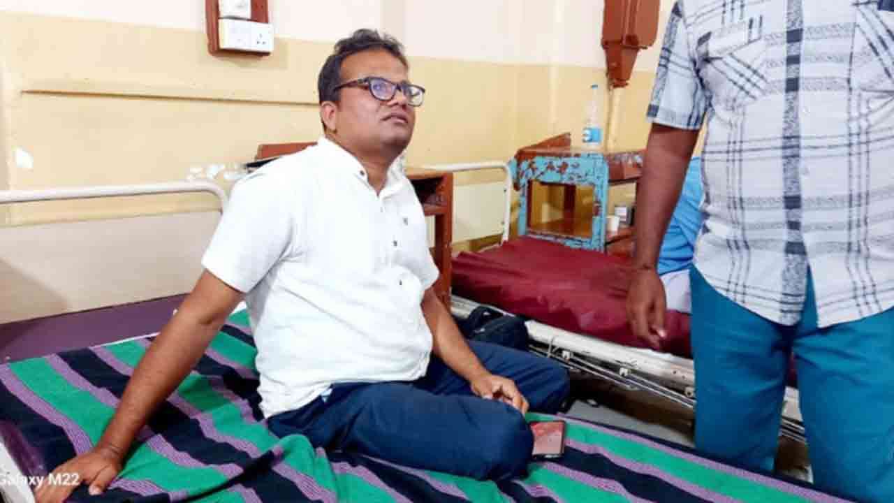 தையிட்டியில் பொலிஸ் சித்திரவதை: நிரோஷ் வைத்தியசாலையில் அனுமதி