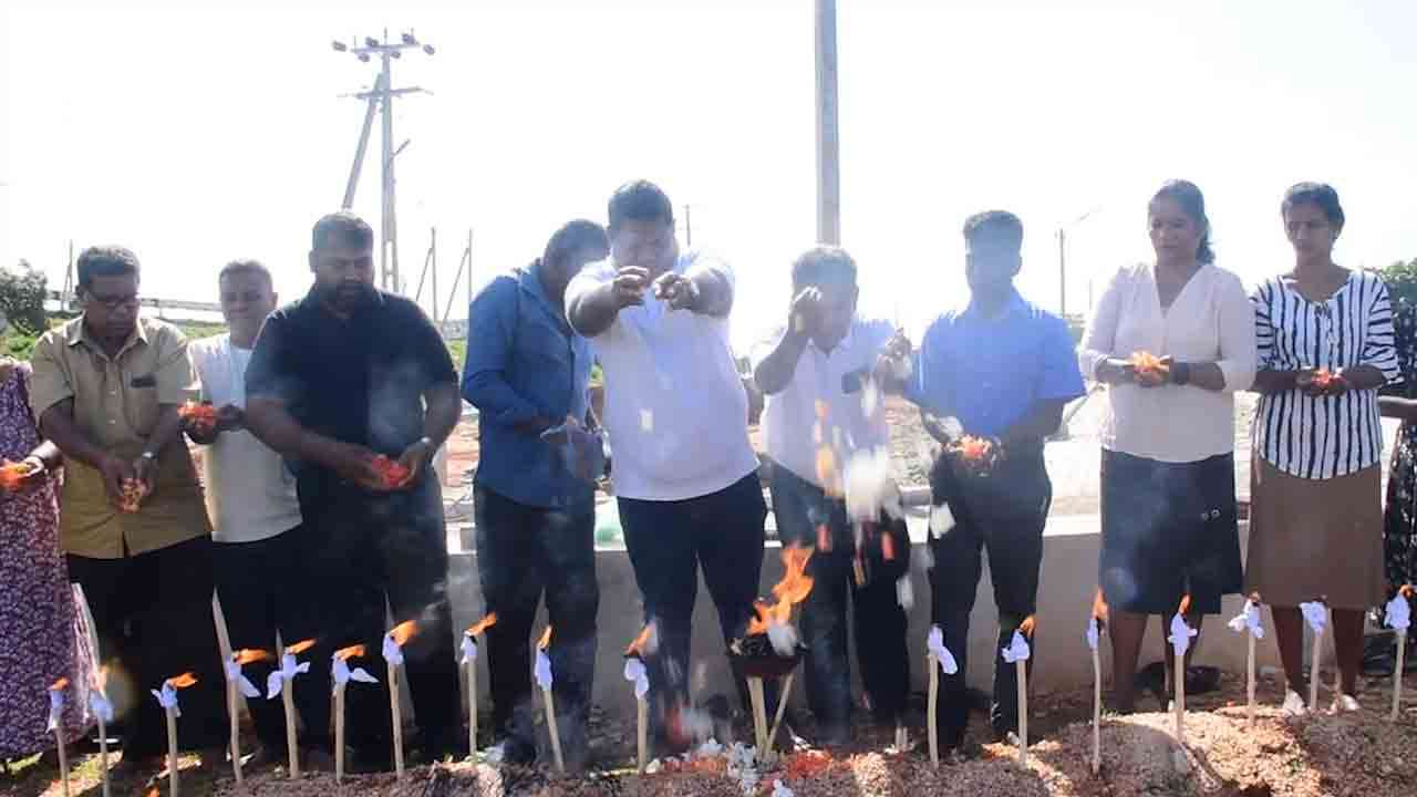 மன்னாரில் அனுஸ்டிக்கப்பட்ட சுனாமி நினைவேந்தல்!