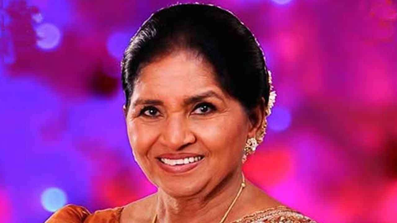 மறைந்த லதா வல்பொலவின் இறுதியை கிரியை பூரண அரச மரியாதையுடன்