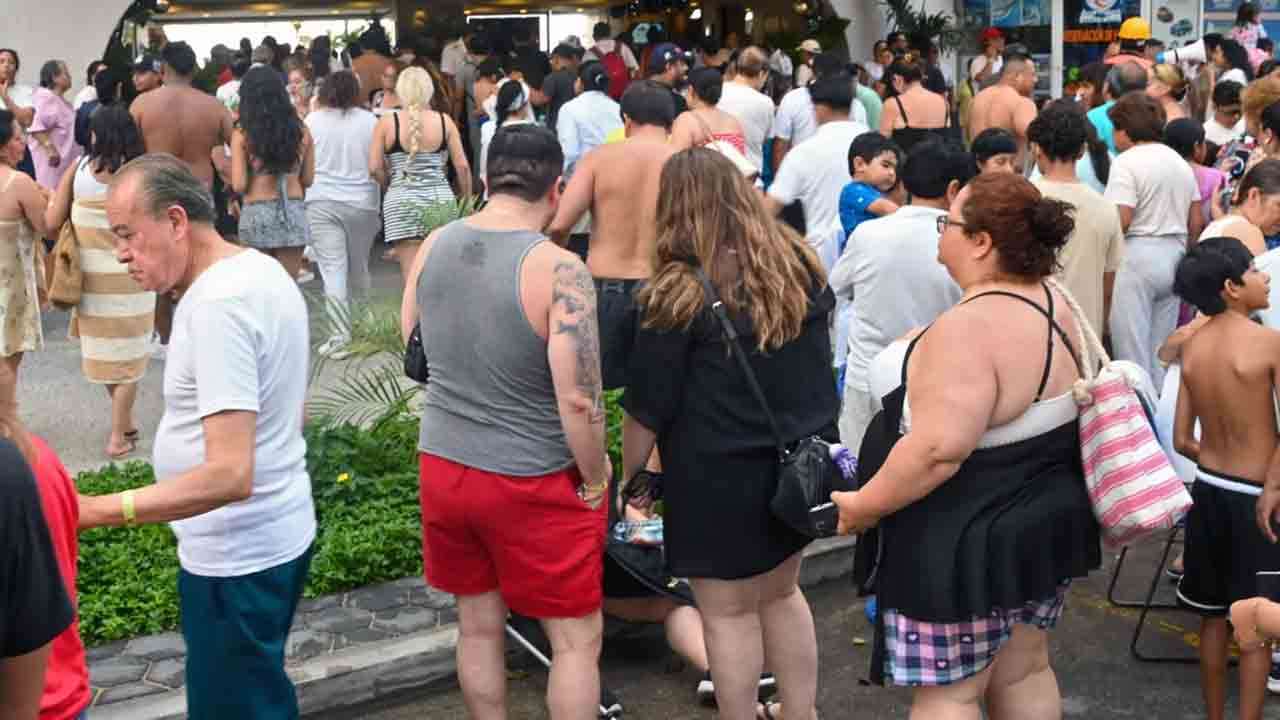 மெக்சிகோவில் சக்திவாய்ந்த நிலநடுக்கம்