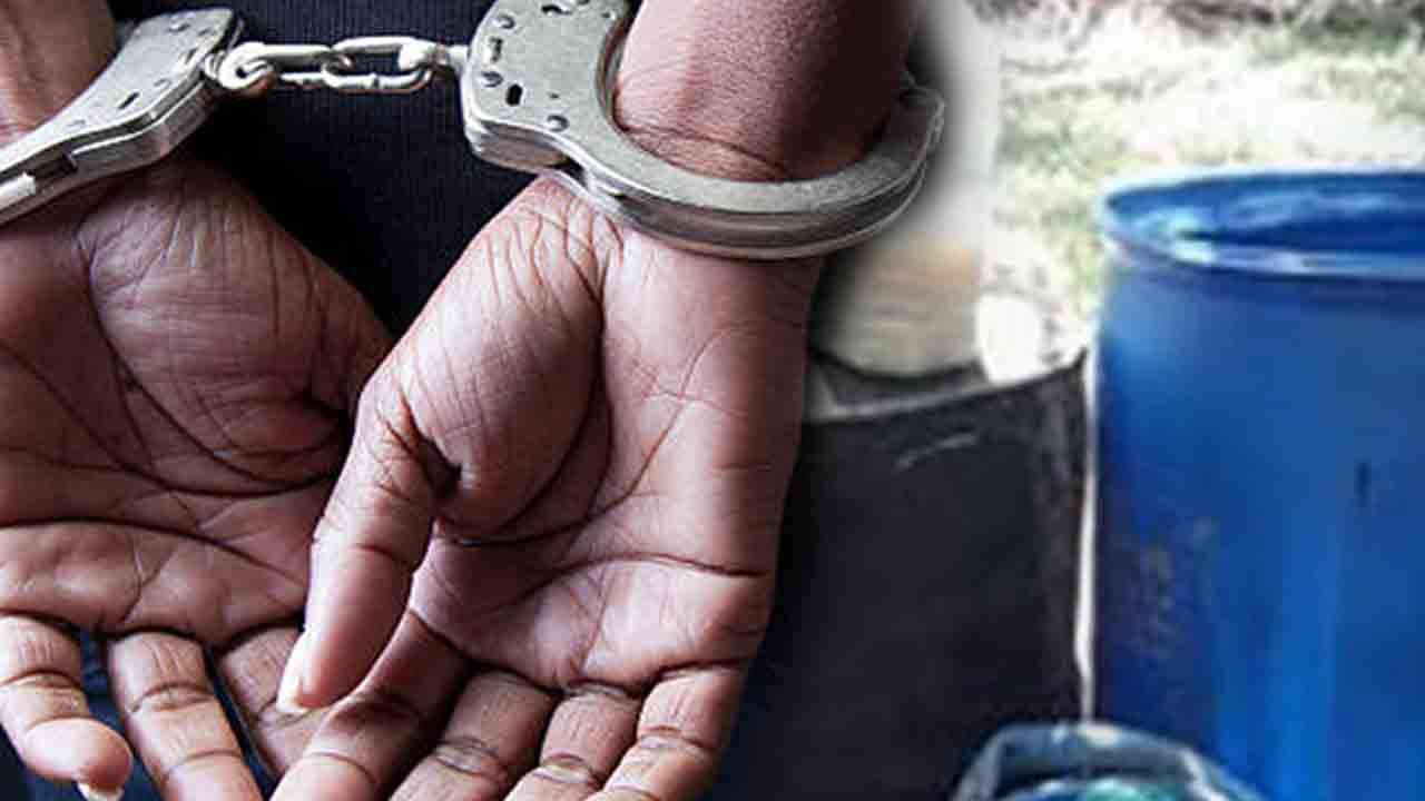 சட்டவிரோத மதுபானத்துடன் பெண் ஒருவர் கைது