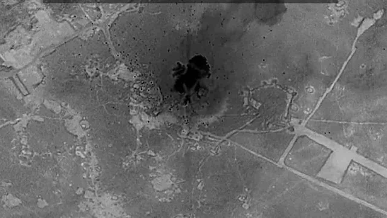 சிரியாவில் அமெரிக்காவின் அதிரடித் தாக்குதல்