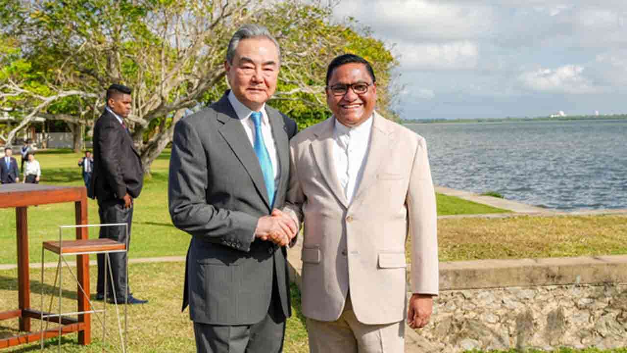 இலங்கை - சீன வௌிவிவகார அமைச்சர்கள் சந்திப்பு