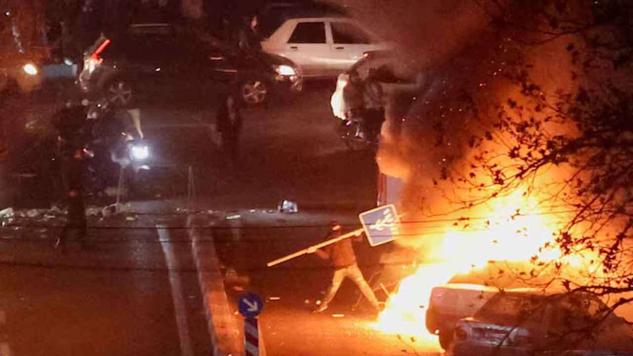 2,000 பேர் பலி! ஈரான் போராட்டம் குறித்து வெளியான பகீர் தகவல்