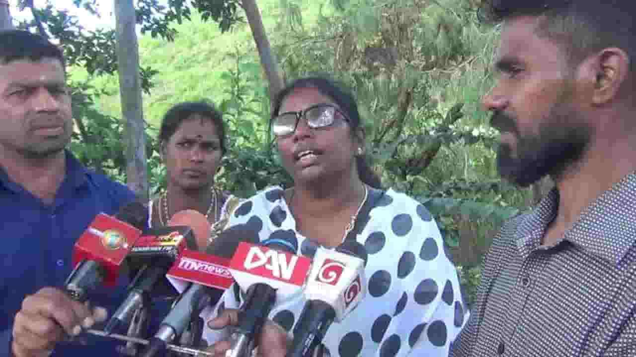 அரசியல் இலாபத்திற்காகப் போலிப் போராட்டம்