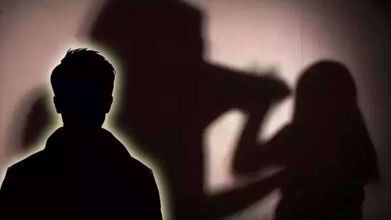 மூதாட்டியை பாலியல் பலாத்காரம் செய்த வாலிபர்