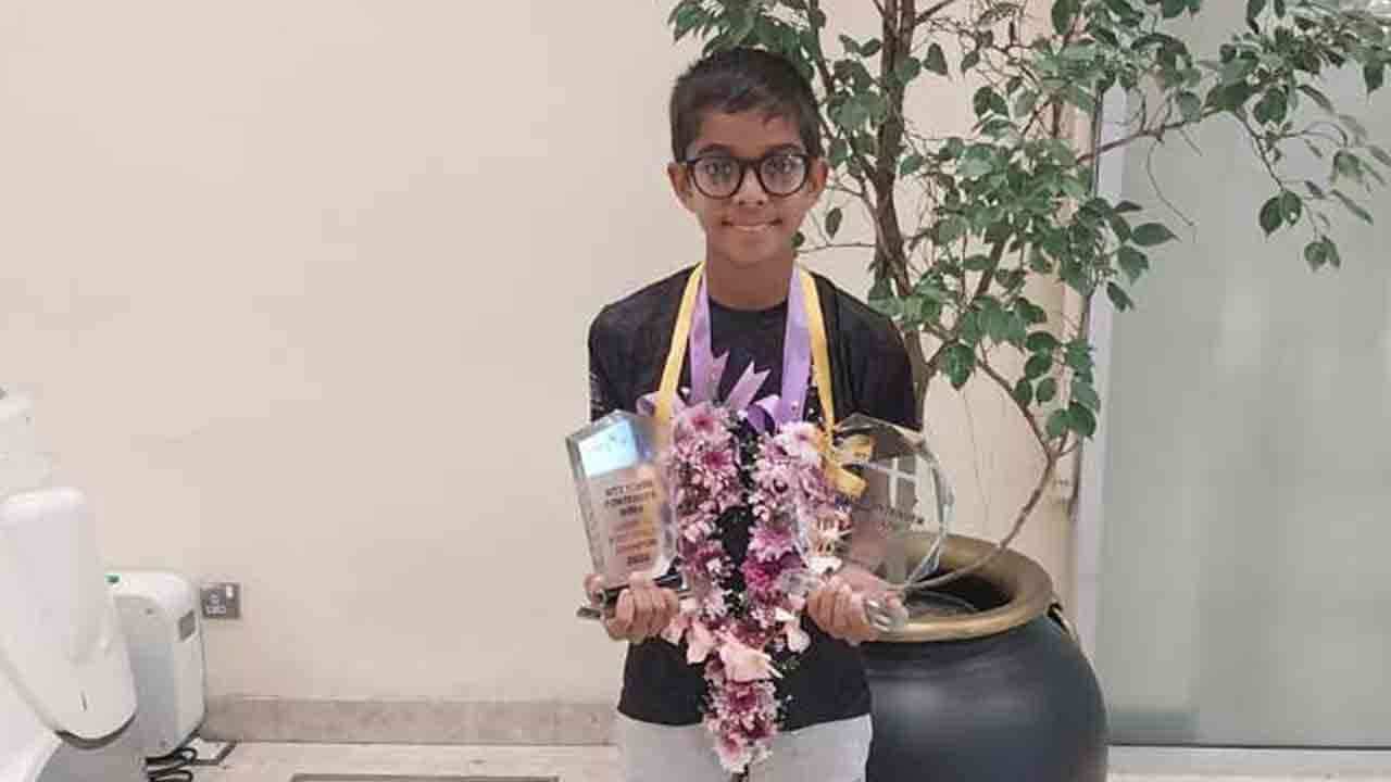 இரு செம்பியன்ஷிப் பட்டங்களை வென்ற தாவி சமரவீர நாடு திரும்பினார்