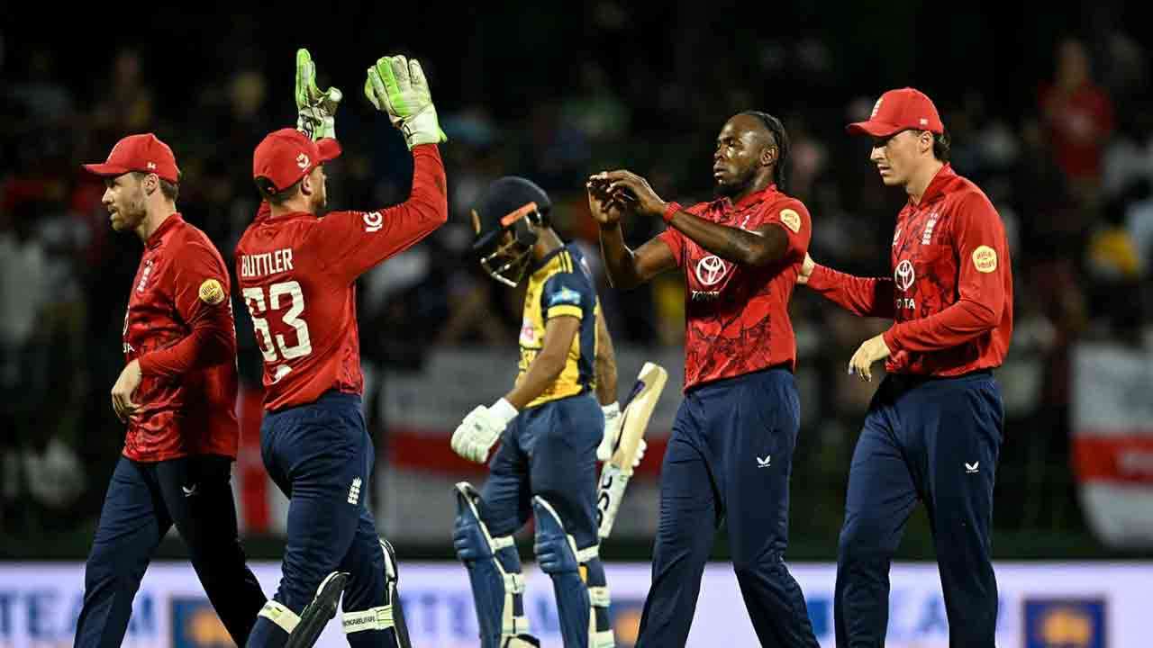 இலங்கையை வீழ்த்தி இங்கிலாந்து வெற்றி
