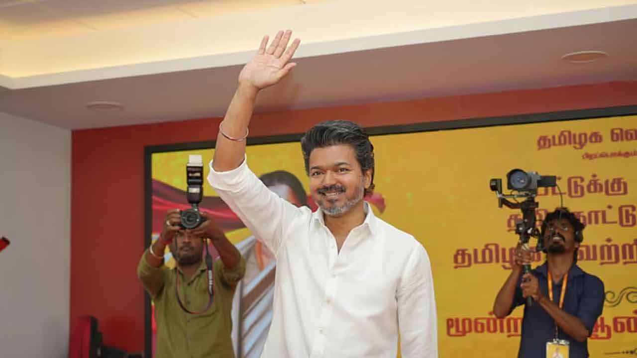 தீய சக்தியை வீழ்த்த தூய சக்தியான த.வெ.க.வால் மட்டுமே முடியும் - விஜய் பரபரப்பு பேச்சு