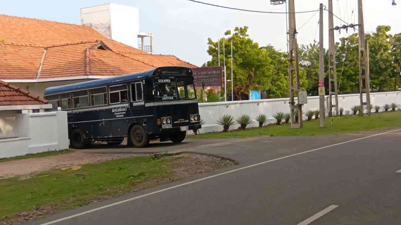 இலங்கை கடலில் கைதான இந்திய மீனவர்களுக்கு கடூழிய சிறை