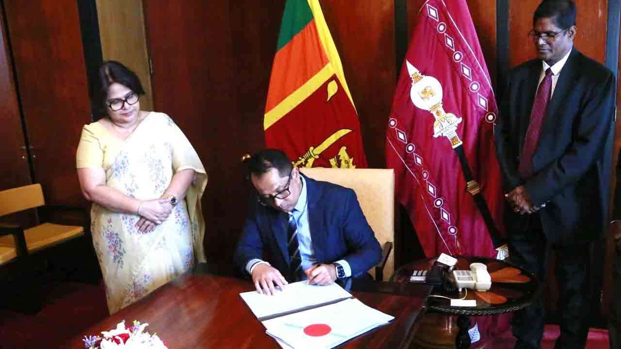 பல்கலைக்கழகங்கள் (திருத்தச்) சட்டம் அமுலில்  