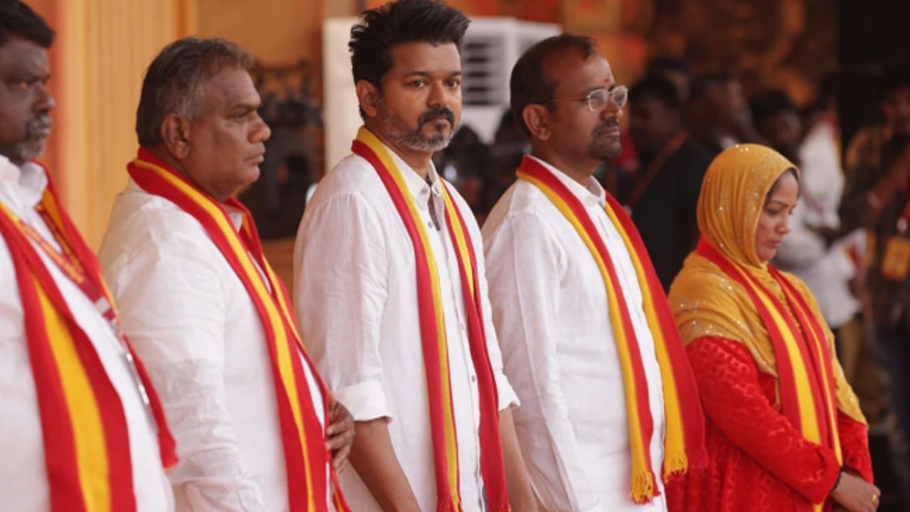 தவெகவில் இருந்து விலகும் விஜயின் தளபதி!