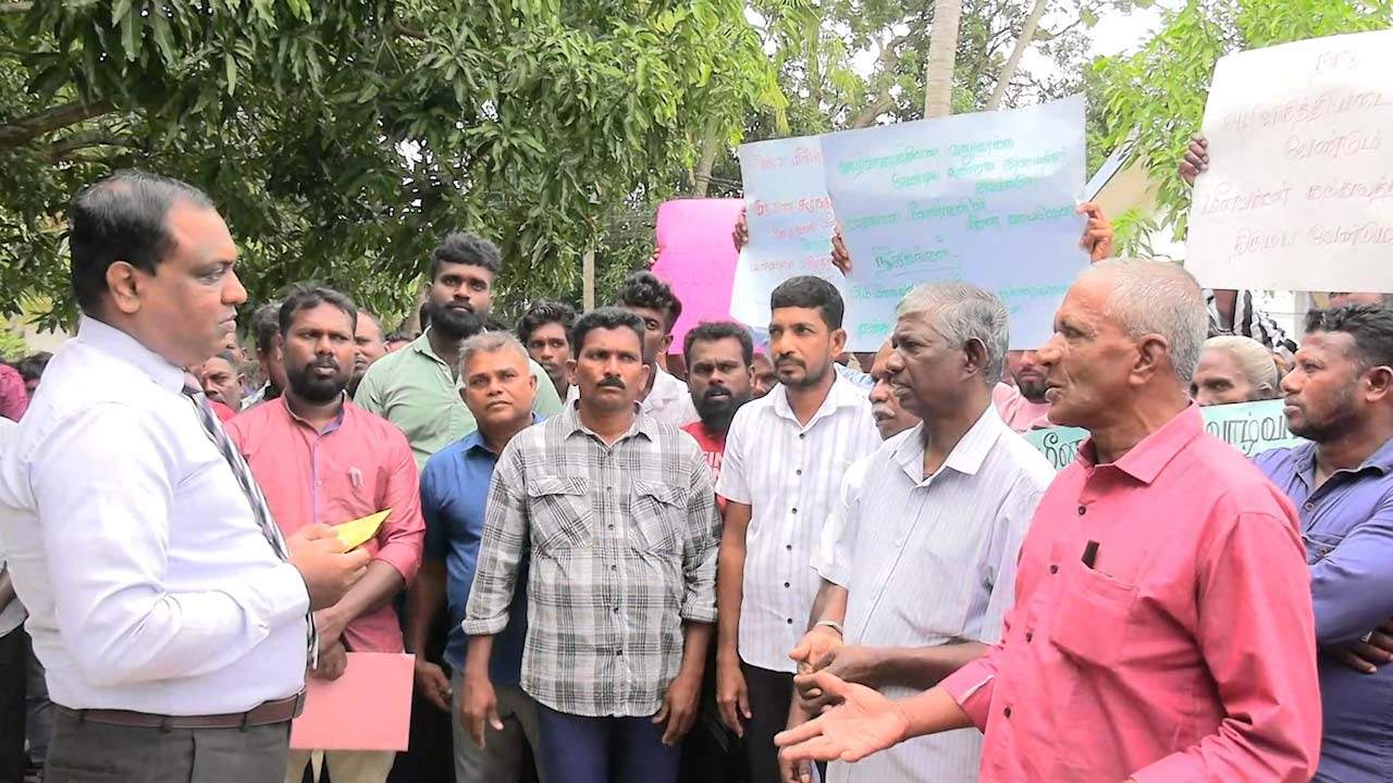 வாகரை மீனவர்களின் கவனயீர்ப்பு போராட்டம்!