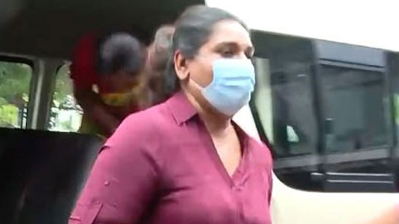 முன்னாள் அமைச்சர் கெஹலியவின் புதல்வி சமித்ரிக்கு பிணை 