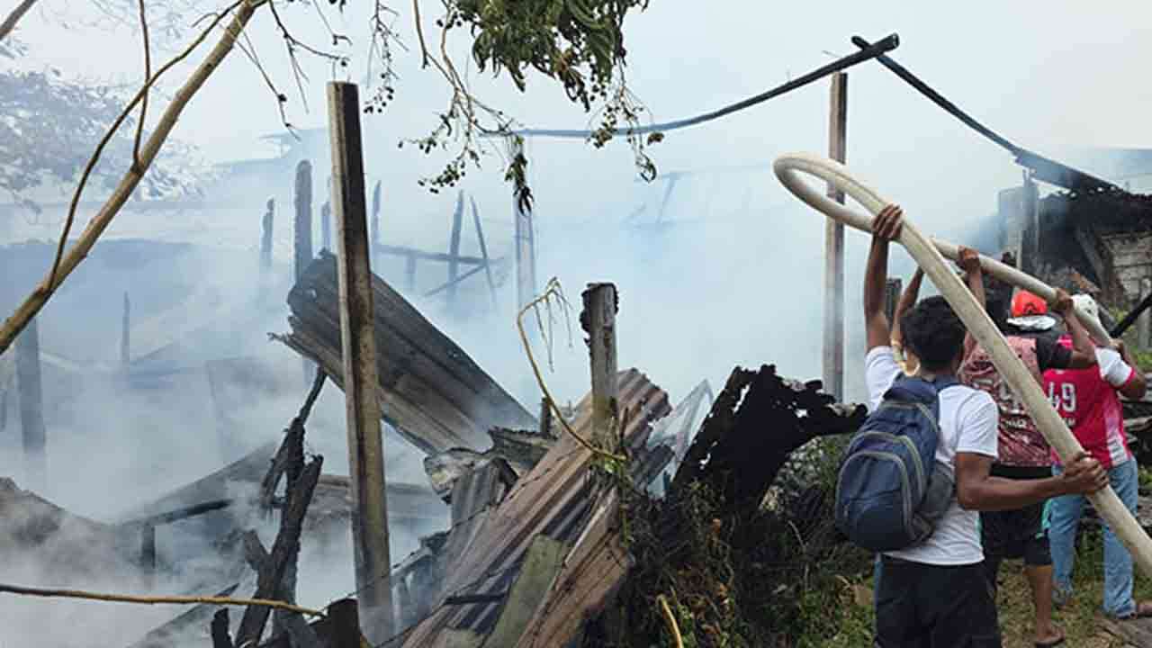 காலி - வர்த்தக நிலையம் ஒன்றில் தீவிபத்து 