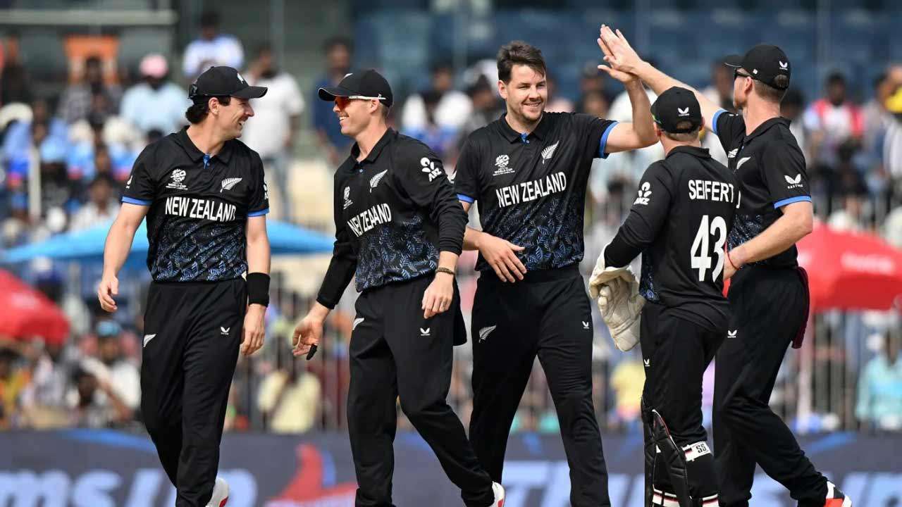 UAE அதிரடி! நியூசிலாந்துக்கு 174 ஓட்டங்கள் வெற்றி இலக்கு