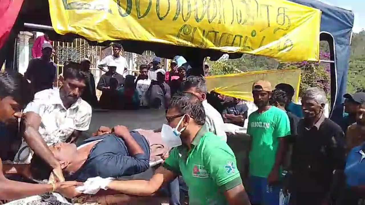 சாமிமலையில் உண்ணாவிரதமிருந்த மூவர் வைத்தியசாலையில்