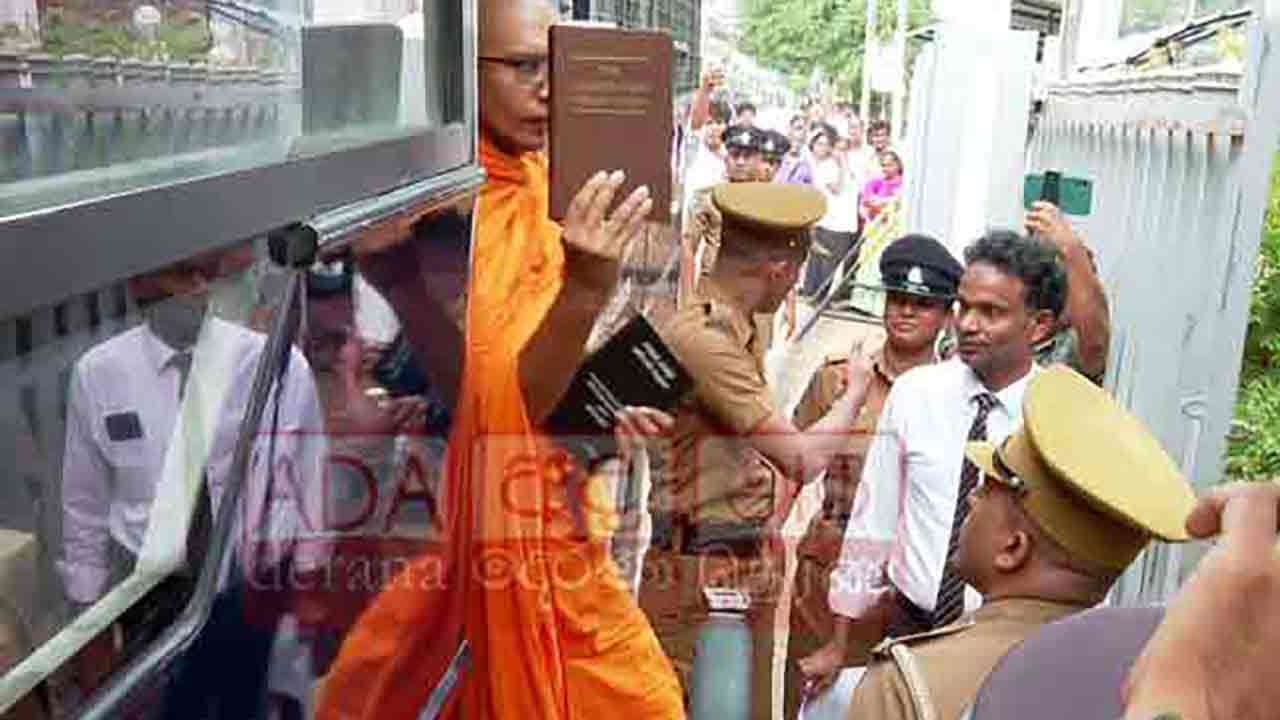  திருகோணமலை சம்பவம் - பிக்குகள் உட்பட சந்தேகநபர்களுக்கு பிணை 