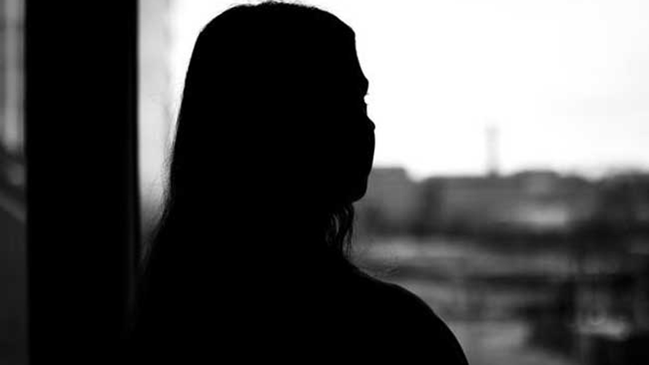  பெண் வழங்கிய தகவல்: கல்கிசையில் பாரிய சுற்றிவளைப்பு!