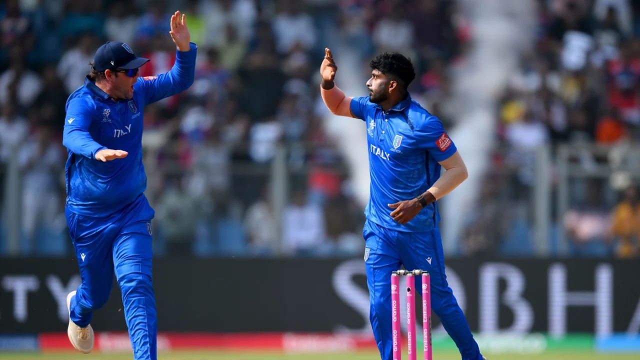 இத்தாலி அணி வெற்றி பெற 124 ஓட்டங்கள் தேவை!