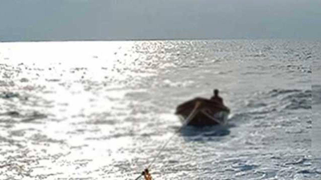 போதைப்பொருள் சந்தேகம் - மன்னாரில் படகு ஒன்று பறிமுதல்