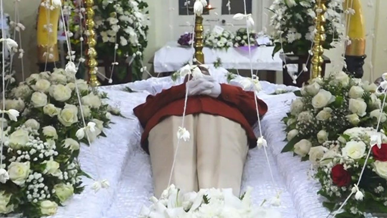 காலஞ்சென்ற பேராசிரியர் திஸ்ஸ விதாரணவின் இறுதிக்கிரியைகள் இன்று