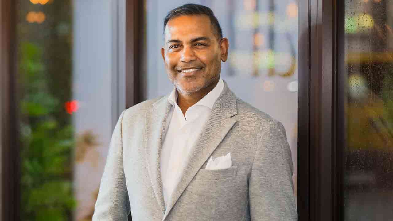 Sun Siyam குழுமம் தீபக் பூனாடியை குழும பிரதம நிறைவேற்றதிகாரியாக பதவியுயர்வு வழங்கியுள்ளதை அறிவித்துள்ளது