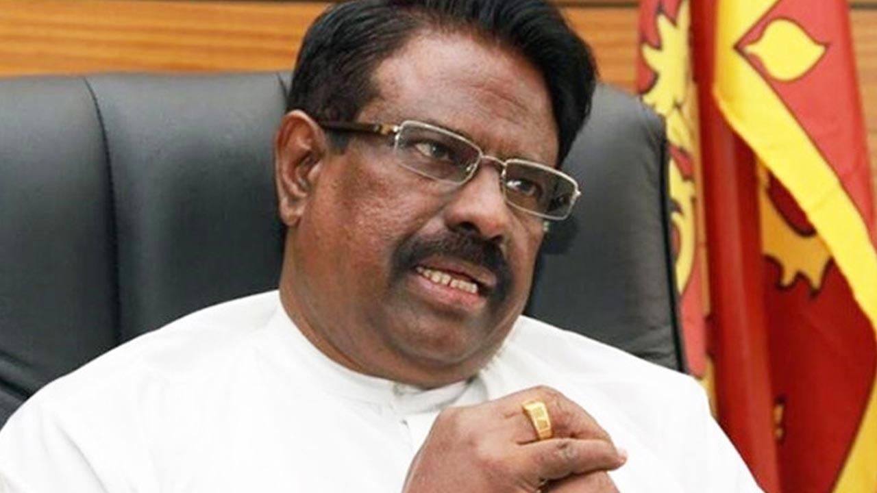 விஜித் விஜயமுனி  பொலிஸ் நிதி குற்றப் புலனாய்வுப் பிரிவில் முன்னிலை