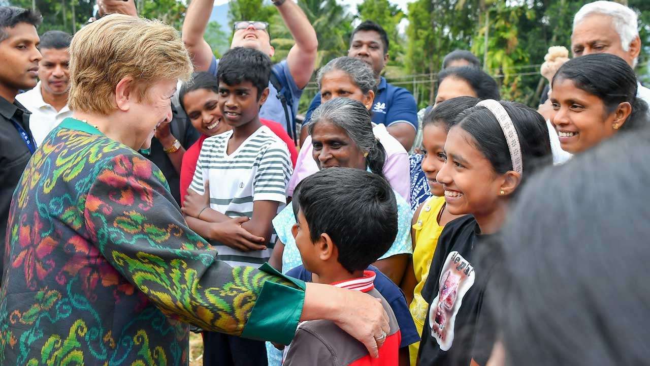 டித்வாவினால் பாதிப்புக்குள்ளான பகுதிகளுக்கு சென்ற IMF பிரதானி