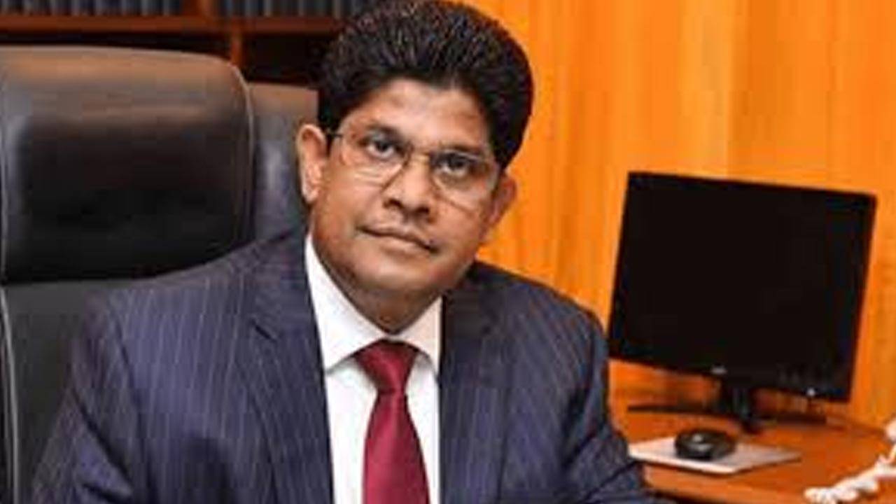 பணி இடைநீக்கத்திற்கு எதிராக நீதிமன்றம் சென்ற சமிந்த குலரத்ன! 