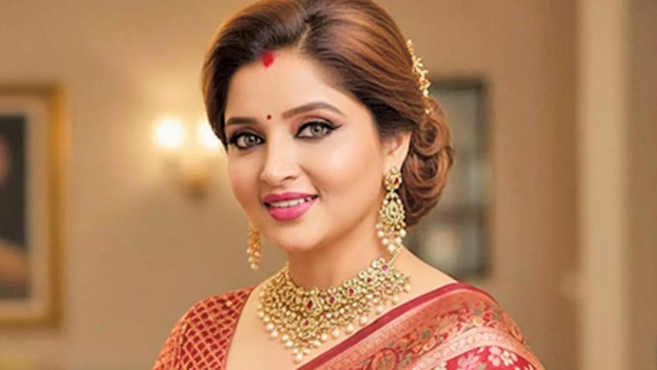 பிரபல சின்னத்திரை நடிகை திடீர் மரணம்!