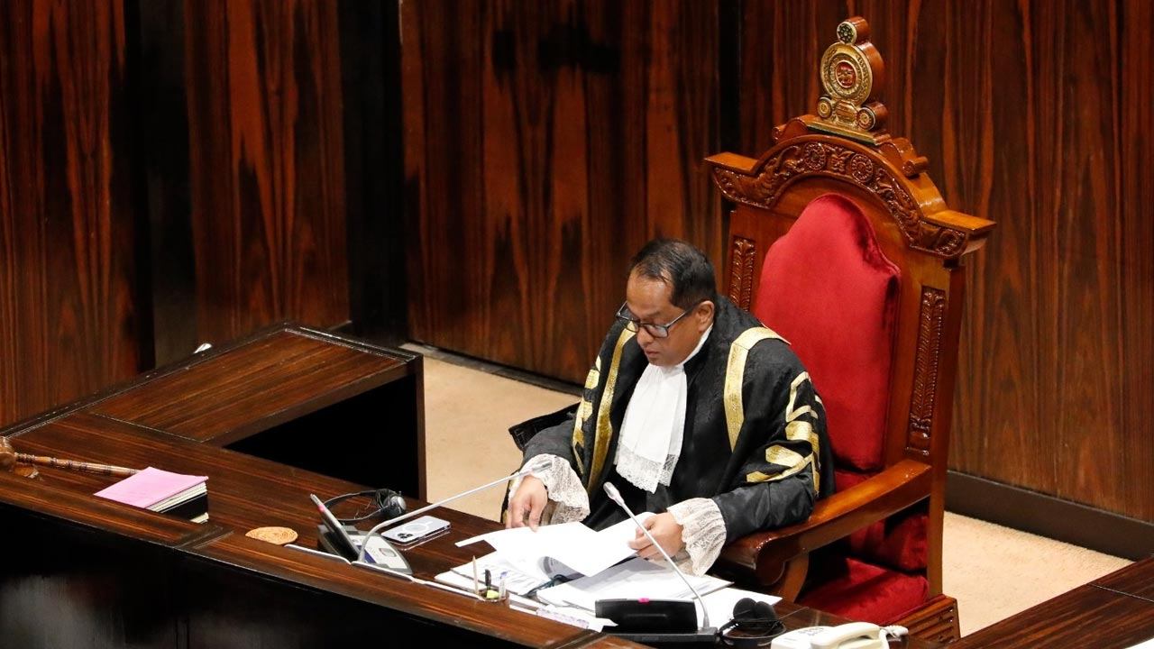 இரு சட்டமூலங்களுக்கு சபாநாயகர் சான்றுரை