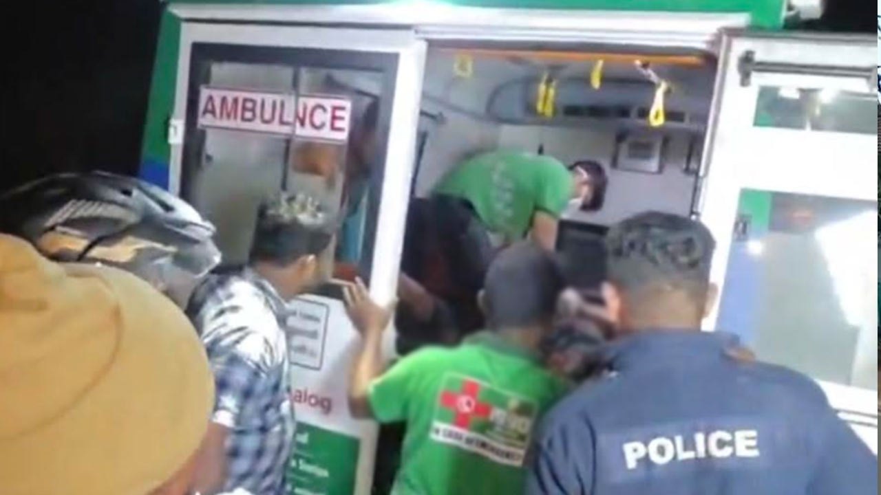 வட்டவளையில் 15 அடி பள்ளத்தில் வீழ்ந்த லொறி!