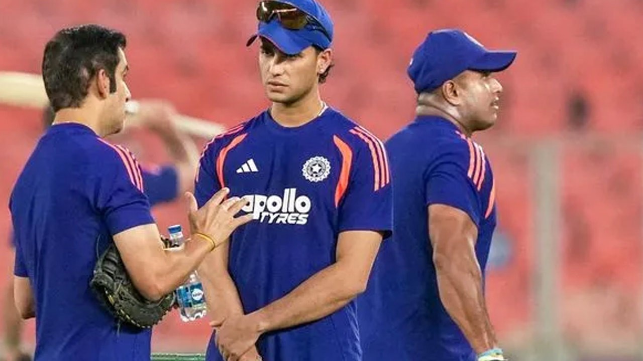 அபிஷேக் சர்மாவை திட்டிய கம்பீர்