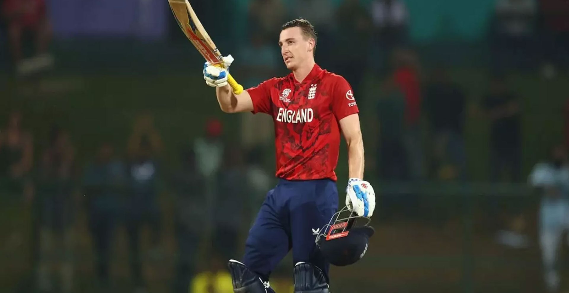 டி20 உலகக் கிண்ணத்தில் சதம் அடித்த முதல் அணி தலைவர்!