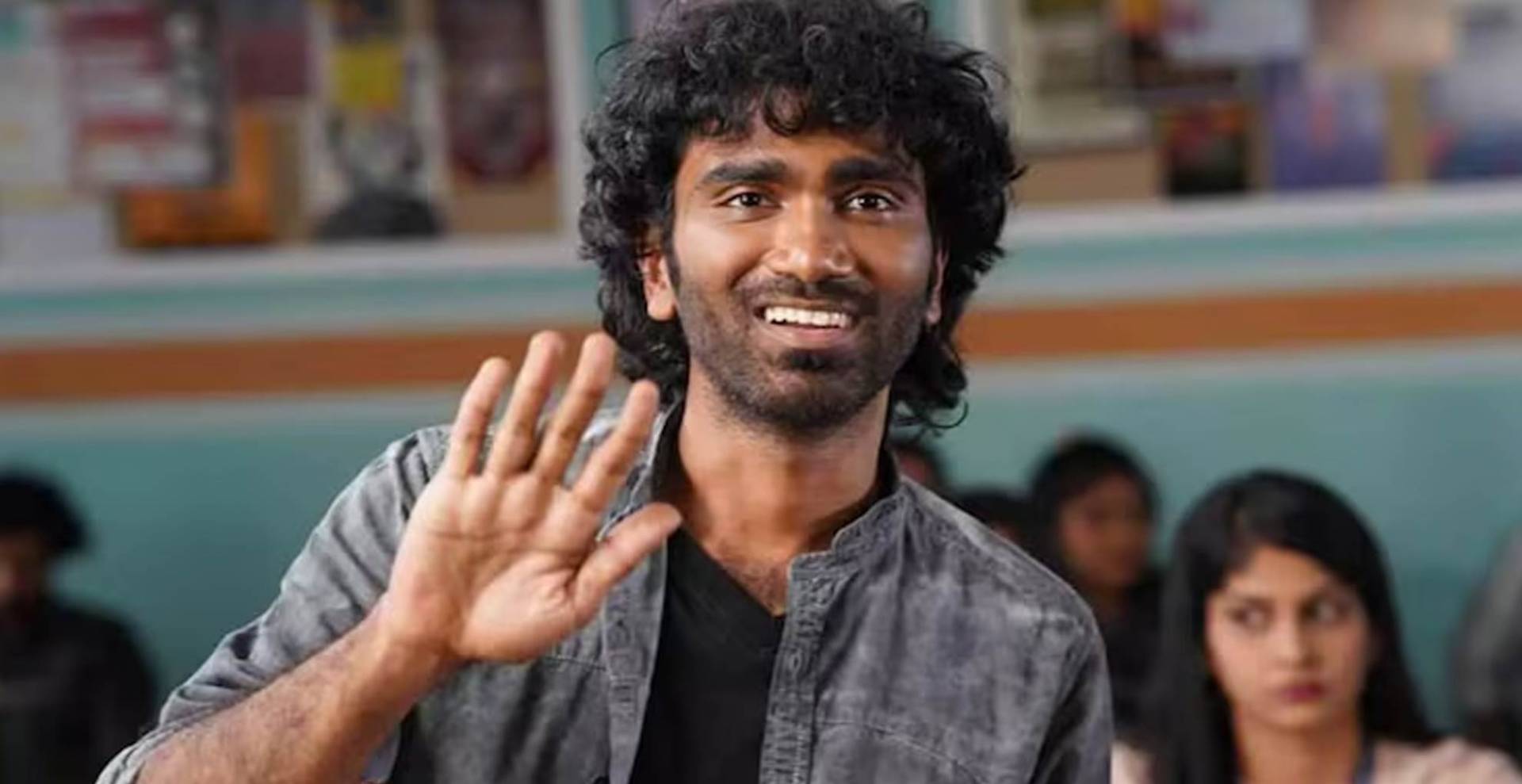 தமிழ் சினிமாவில் புதிய அவதாரத்தில் பிரதீப்